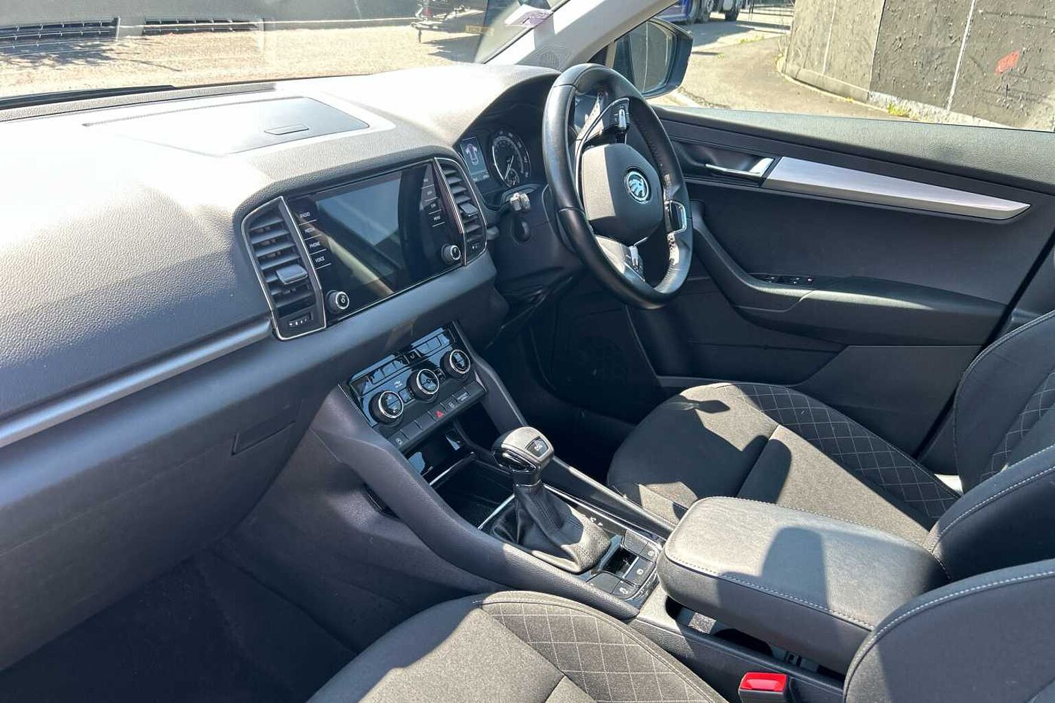 SKODA KAROQ 1.5 TSI SE 5dr DSG