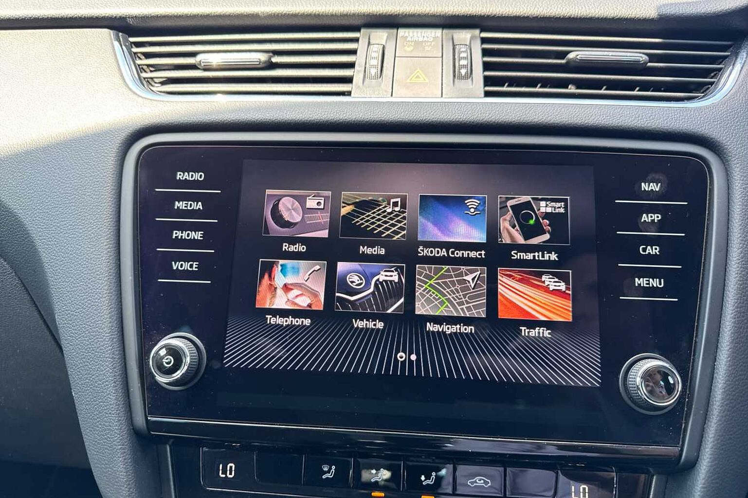 SKODA OCTAVIA 1.5 TSI SE L 5dr