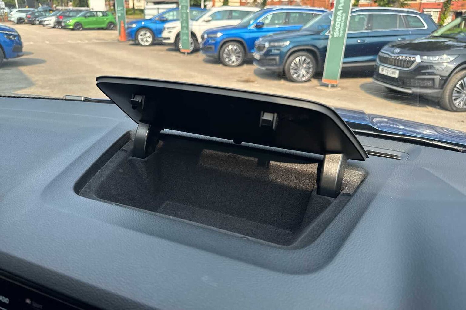 SKODA KAROQ 1.5 TSI SE L 5dr DSG