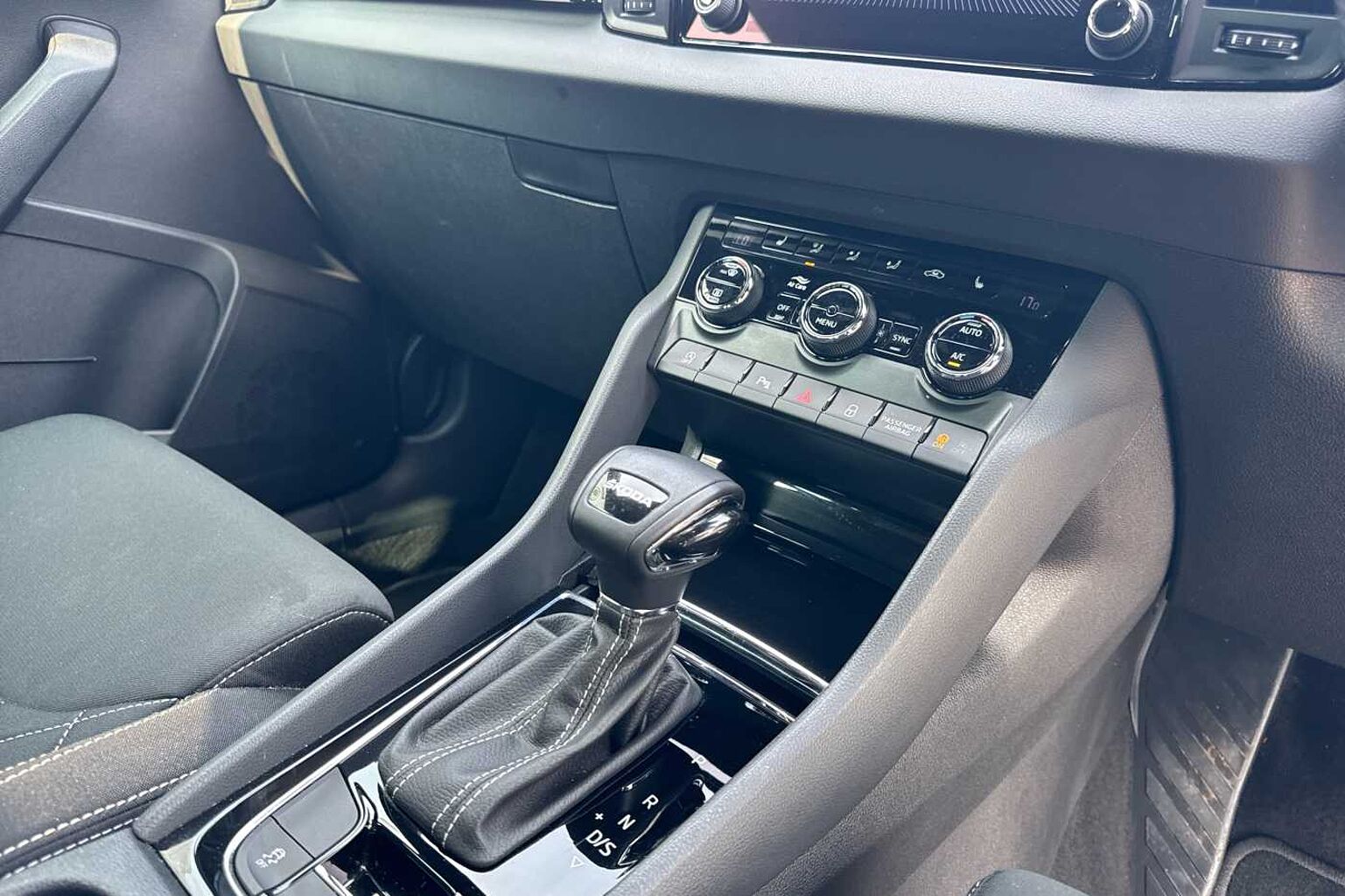 SKODA KAROQ 1.5 TSI Sportline 5dr DSG