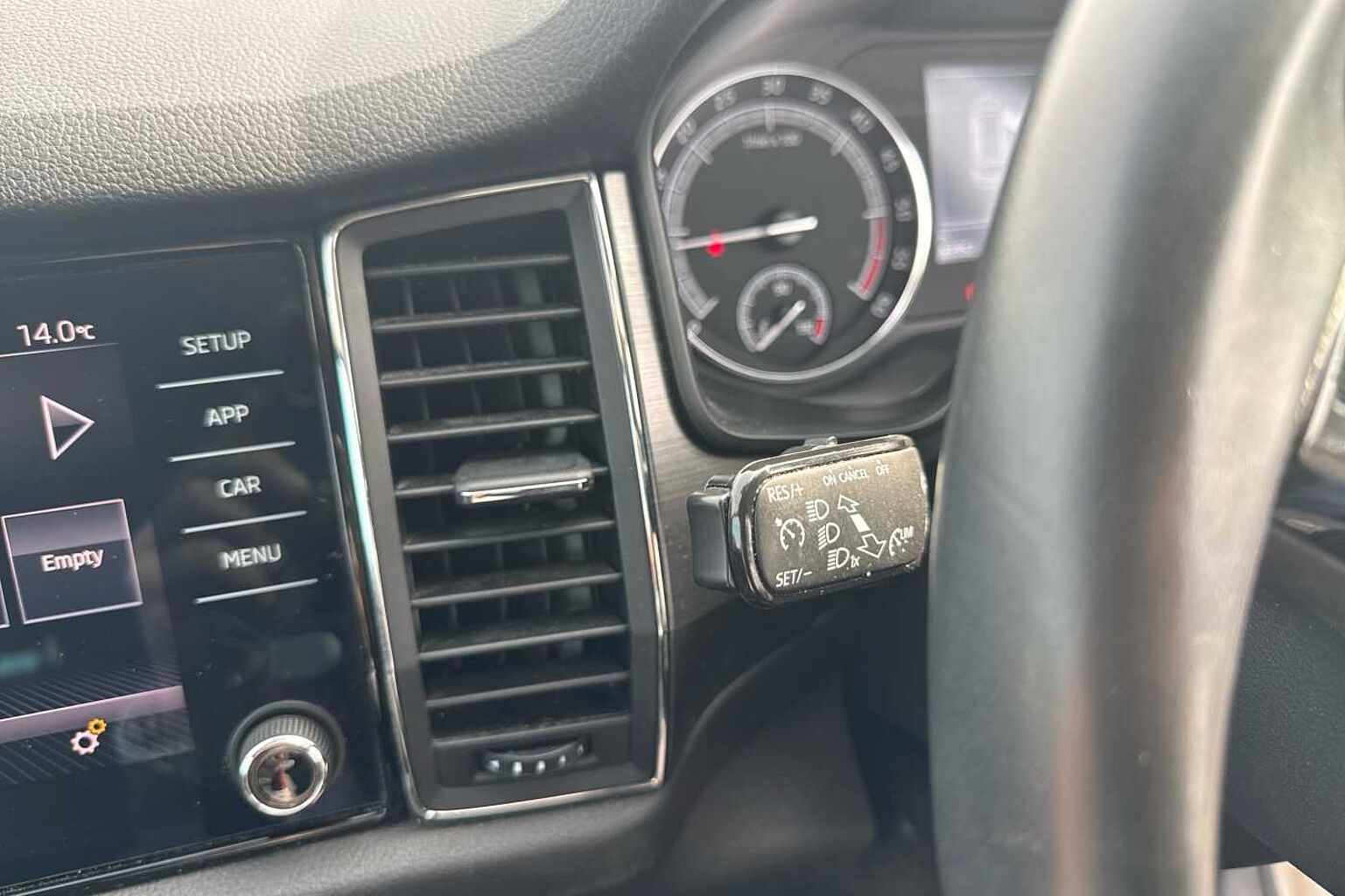 SKODA KODIAQ 2.0 TDI SE 4x4 5dr DSG