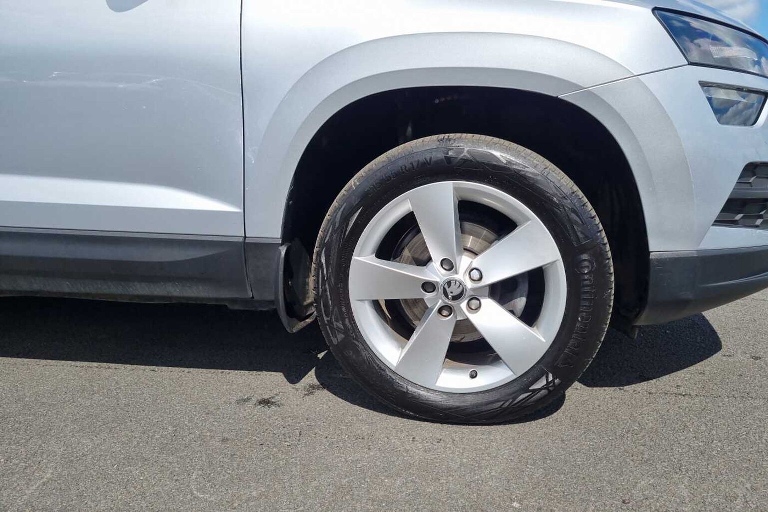 SKODA KAROQ 1.5 TSI SE 5dr DSG