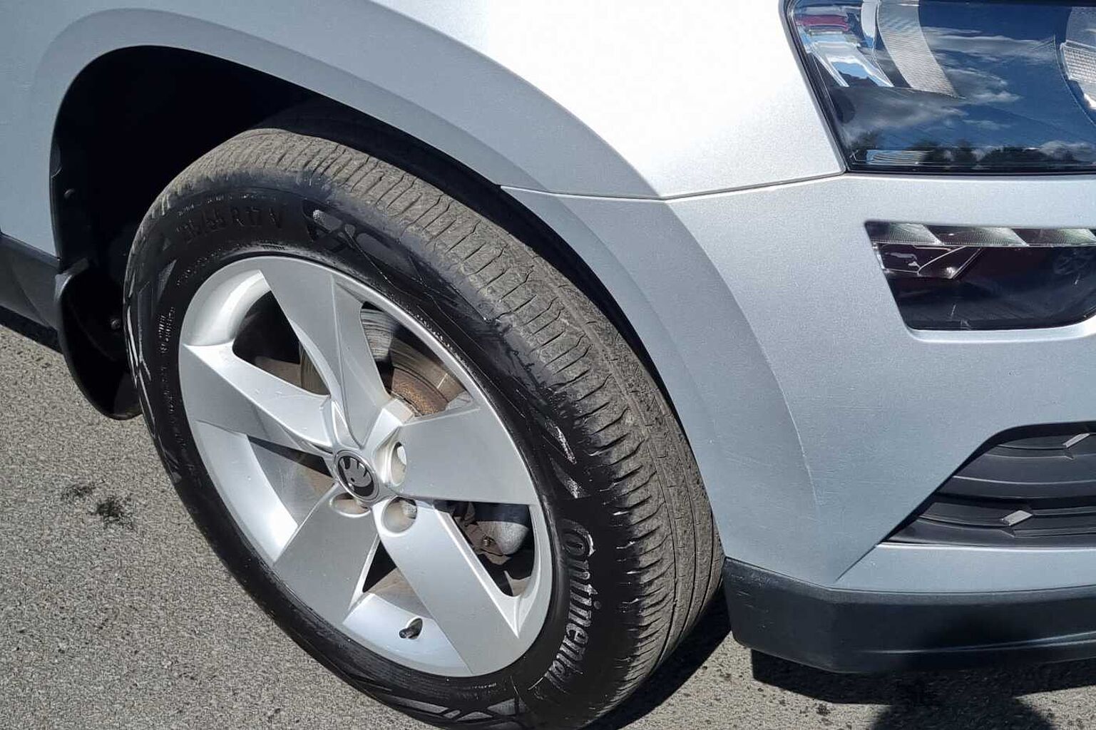 SKODA KAROQ 1.5 TSI SE 5dr DSG