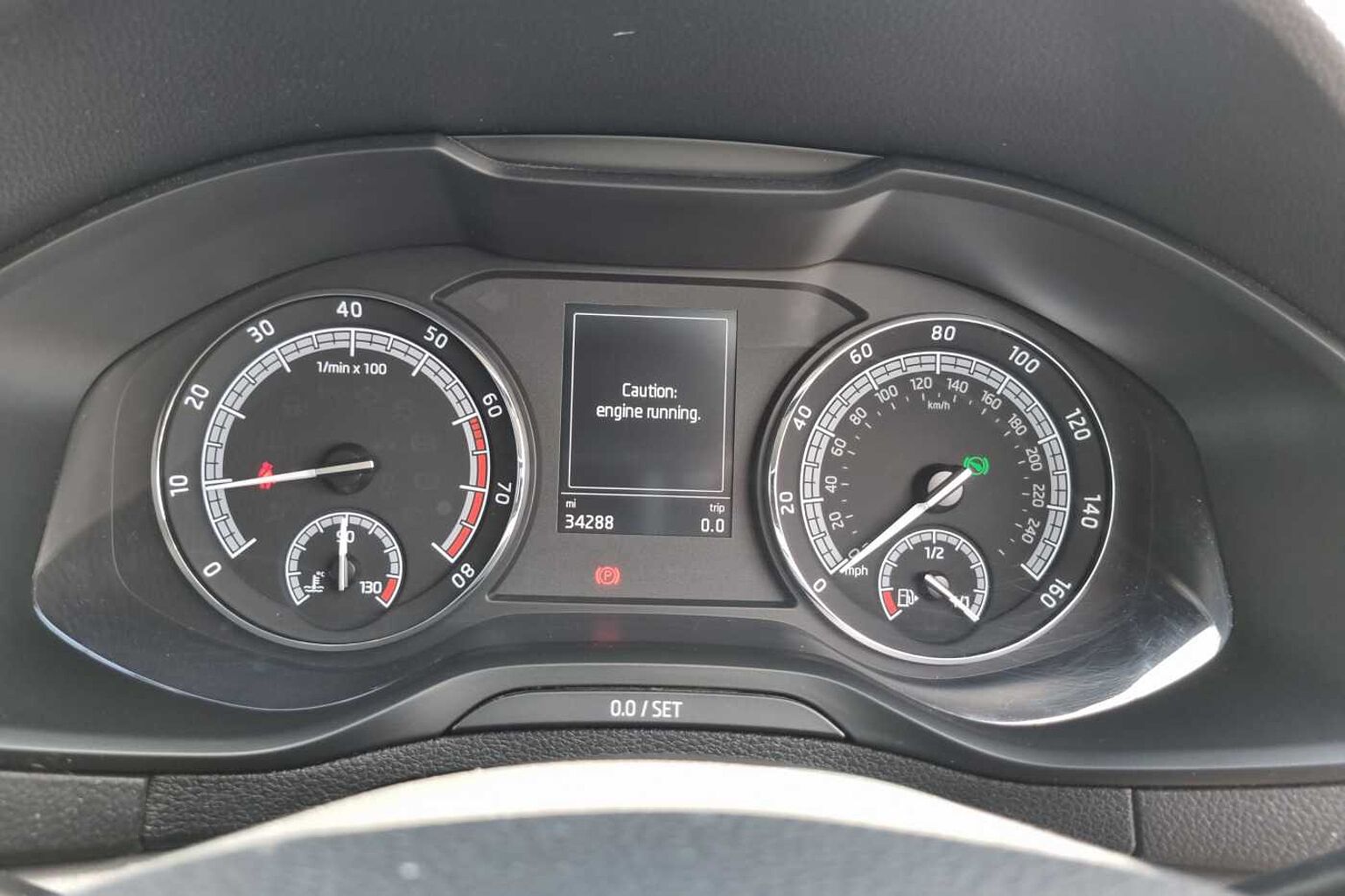 SKODA KAROQ 1.5 TSI SE 5dr DSG