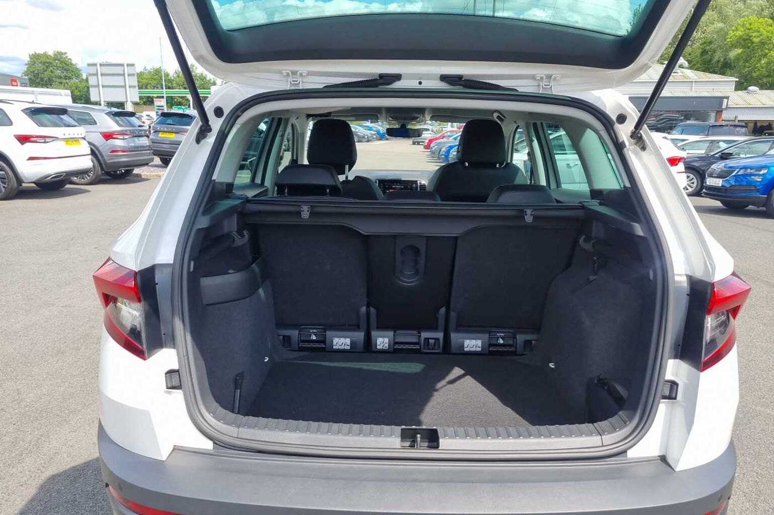 SKODA KAROQ 1.0 TSI 110 SE L 5dr
