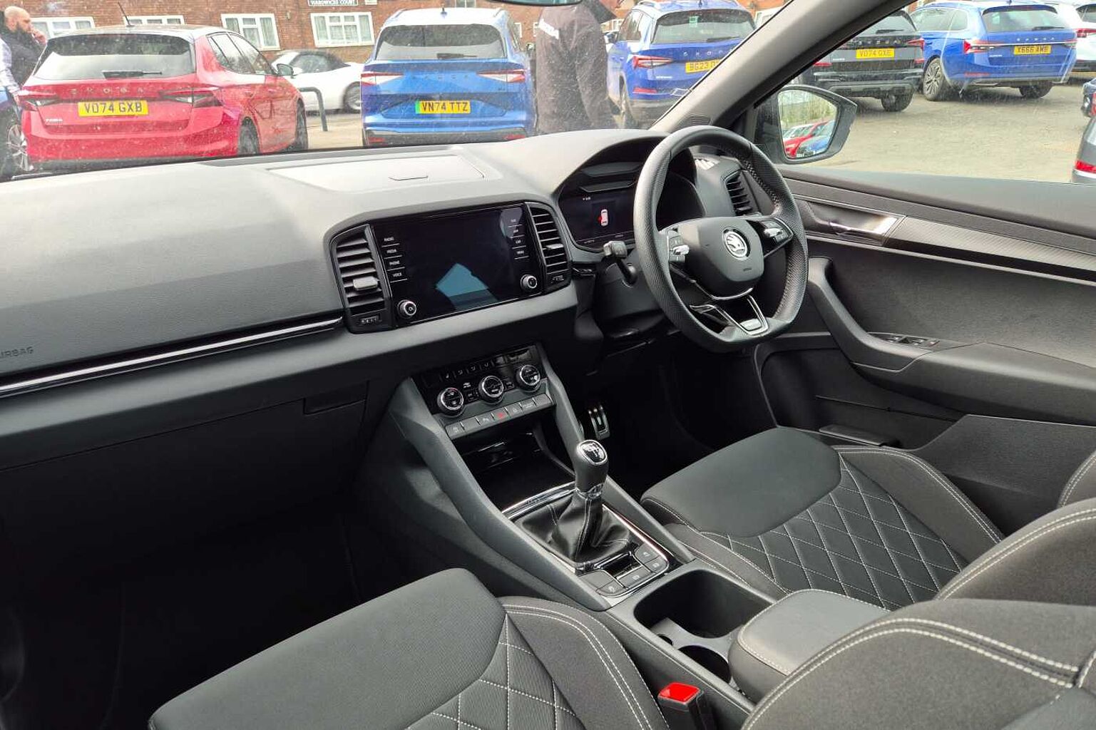 SKODA KAROQ 1.5 TSI Sportline 5dr