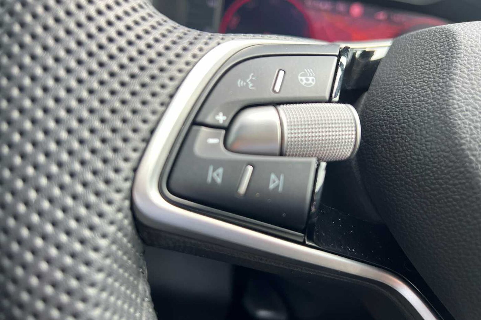 SKODA KAROQ 2.0 TDI [150] Sportline 4x4 5dr DSG
